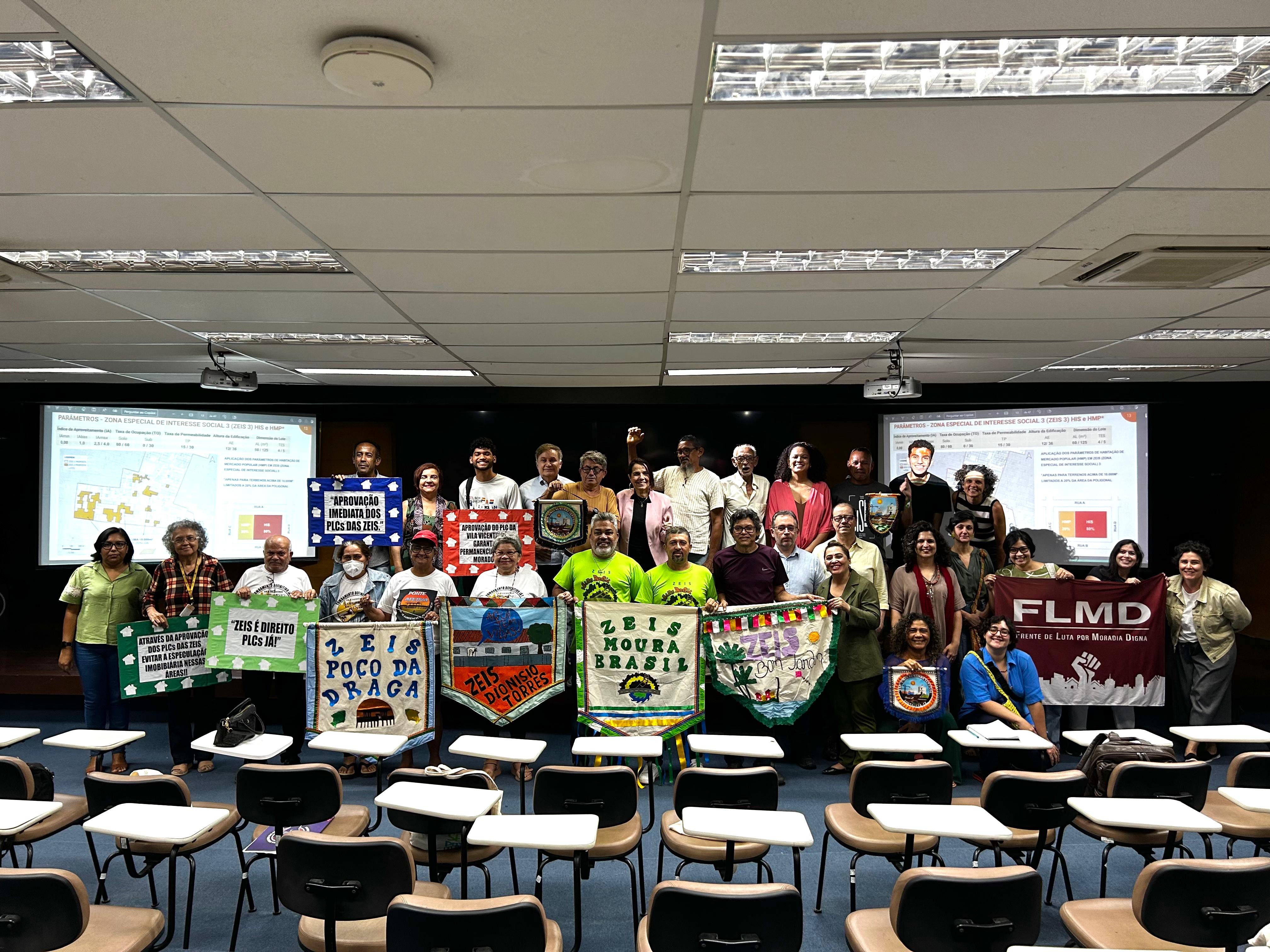 Zonas Especiais de Fortaleza - Fotos (Autor Reunião setembro 2025) sobre da zeis prioritária Fórum em Fortaleza