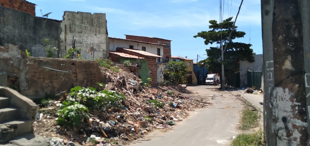 Zonas Especiais de Fortaleza - Fotos (Autor DIART) sobre da zeis prioritária Moura Brasil em Fortaleza