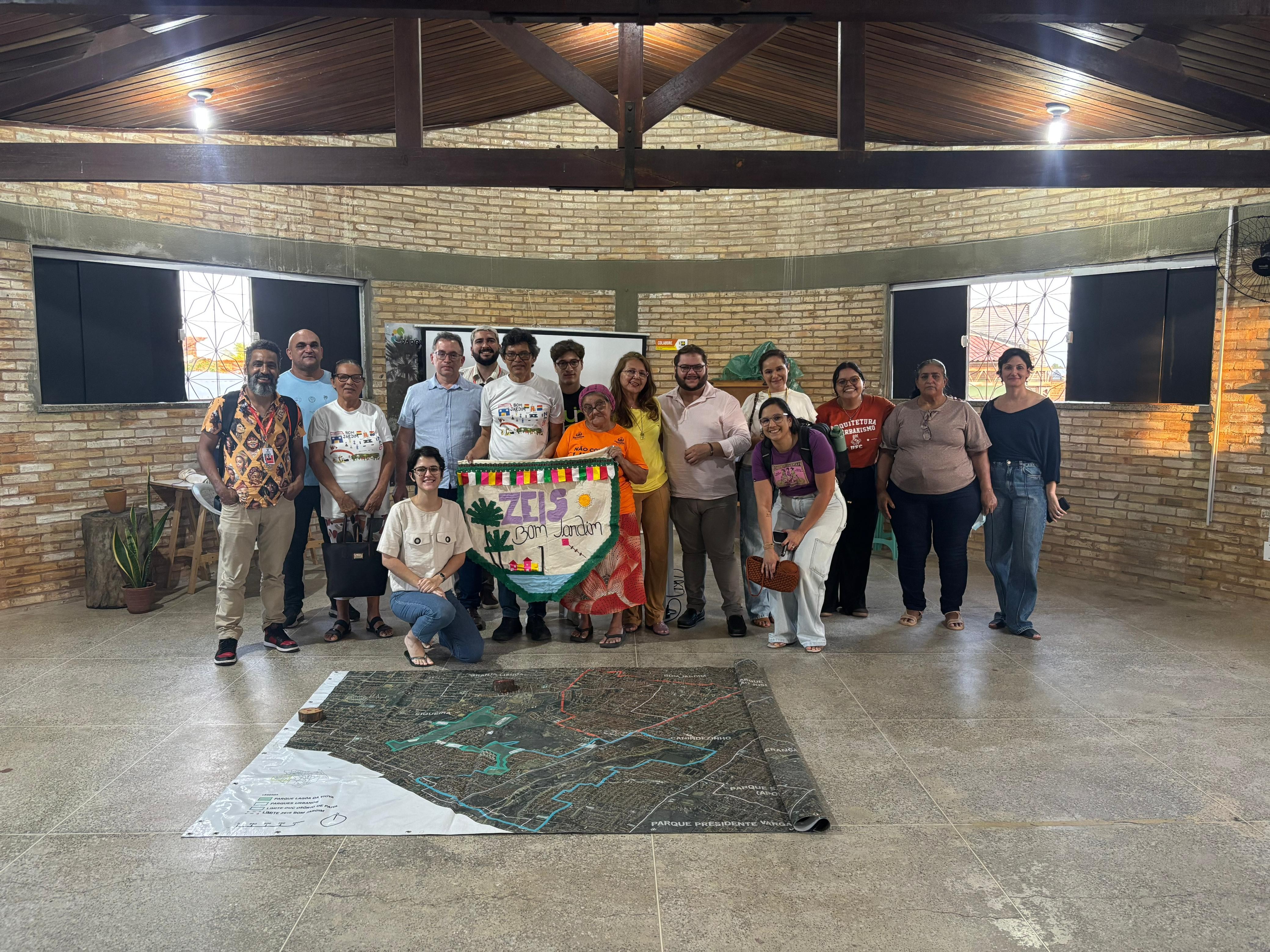 Zonas Especiais de Fortaleza - Fotos (Autor Reunião) sobre da zeis prioritária Bom Jardim em Fortaleza